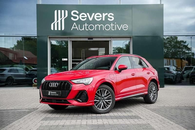 Rood Gebruikt 2022 Audi Q3 Premium SUV | € 35.788 (Iets duurder) - Afbeelding 1/4