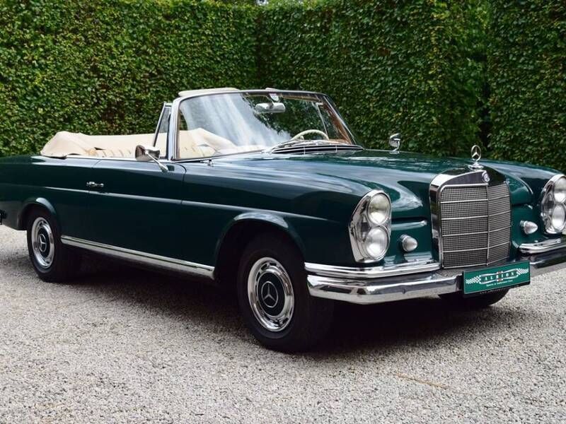 Groendunkelgrün Gebruikt 1963 Mercedes 220 SE Cabriolet | € 175.398 - Afbeelding 1/4