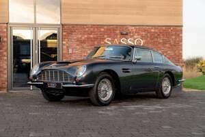 Zwartblack pearl metallic Occasion 1968 Aston Martin DB6 Coupé | € 456.120 - Afbeelding 1/4