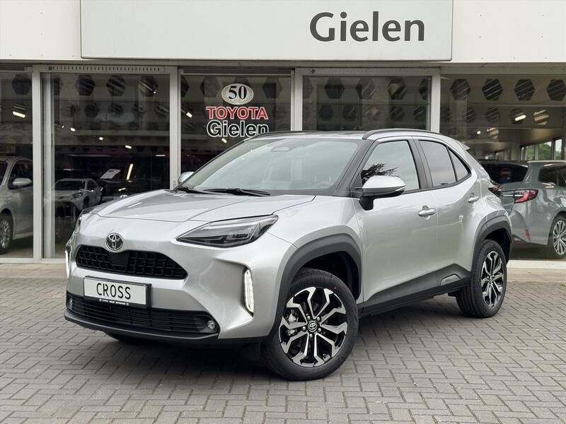 Zilver Nieuw 2025 Toyota Yaris Cross Edition SUV | € 33.900 (Iets duurder) - Afbeelding 1/3