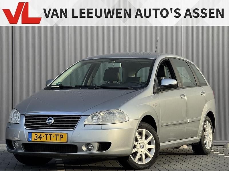 Grijs Gebruikt 2007 Fiat Croma Dynamic Hatchback | € 2.448 (Eerlijke prijs) - Afbeelding 1/4