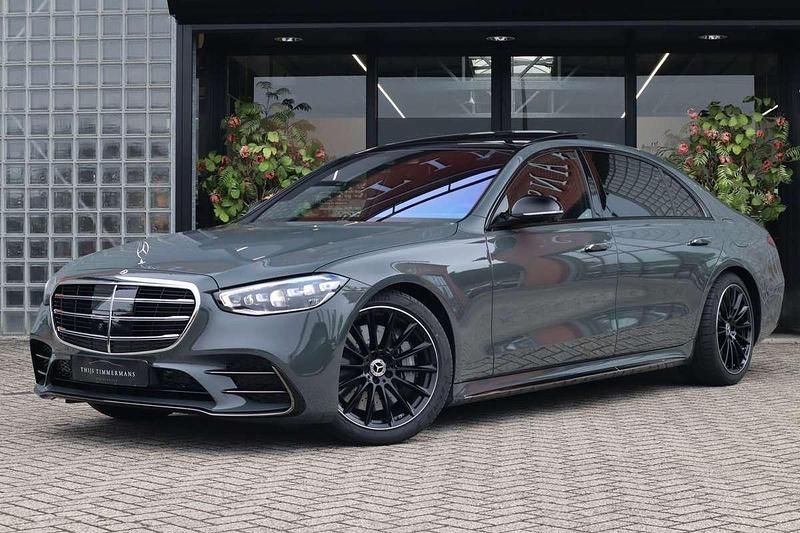 Grijs Nieuw 2025 Mercedes S580 AMG line Sedan | € 204.950 - Afbeelding 1/4