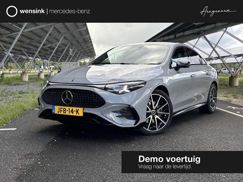 Grijs Gebruikt 2025 Mercedes 250 Edition Sedan | € 61.954 - Afbeelding 1/4