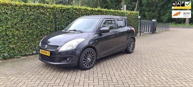 Zwart Gebruikt 2011 Suzuki Swift Exclusive Hatchback | € 6.750 (Iets duurder) - Afbeelding 1/4