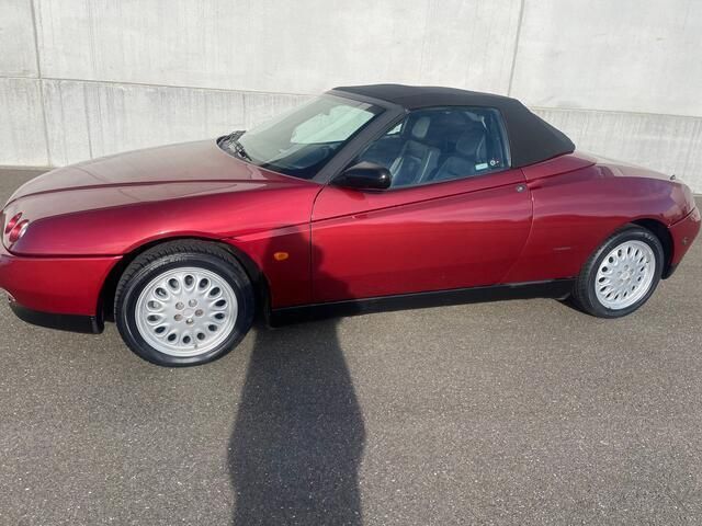 Occasion Alfa Romeo Spider 150 PK (110 kW) 1995 Rood Cabriolet