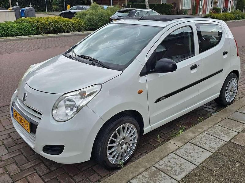 Wit Gebruikt 2010 Suzuki Alto Comfort+ Hatchback | € 2.750 (Iets duurder) - Afbeelding 1/4