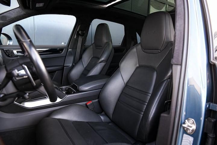 Occasion Porsche Cayenne Turbo 549 PK (403 kW) 2018 Blauw SUV