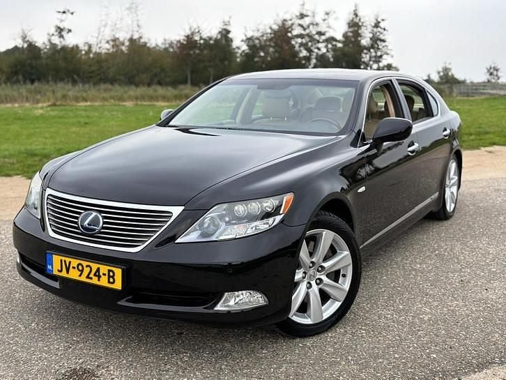 Gebruikt 2009 Lexus LS600h L President Line Sedan | € 20.950 - Afbeelding 1/1