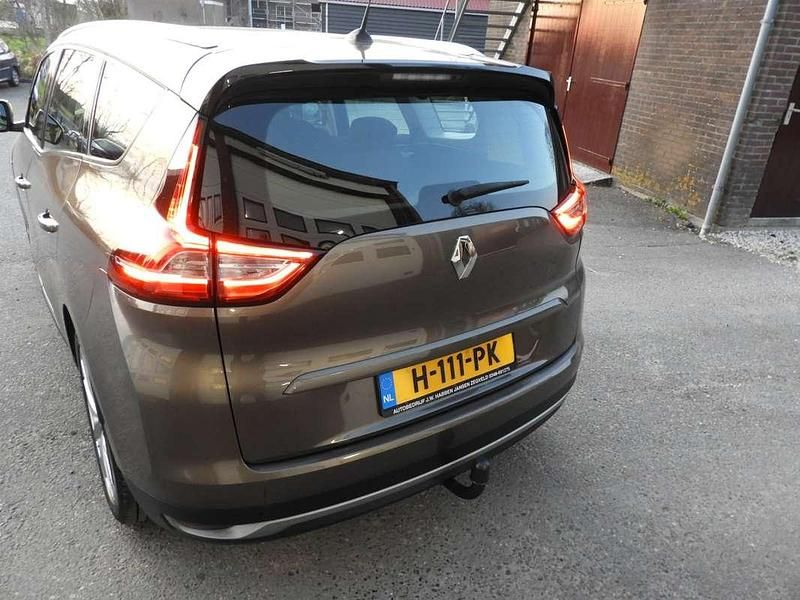 Occasion Renault Scénic LIMITED 140 PK (102 kW) 2020 Bruin MPV