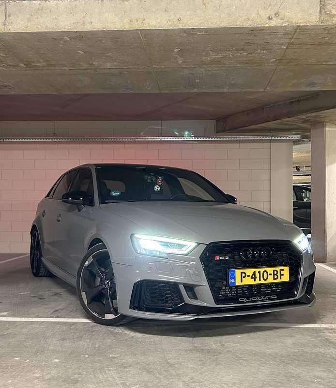 Grijs Gebruikt 2018 Audi RS3 Hatchback | € 45.999 (Eerlijke prijs) - Afbeelding 1/4