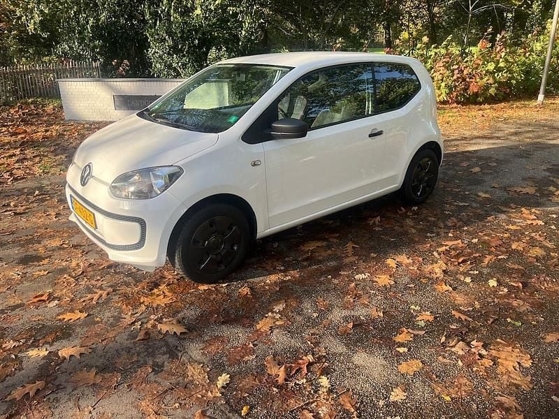 Wit Gebruikt 2012 VW up! take up! Hatchback | € 2.750 (Super prijs) - Afbeelding 1/4