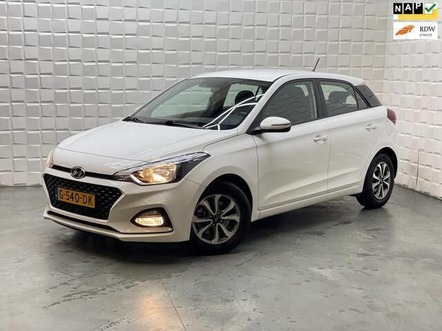 Wit Gebruikt 2019 Hyundai i20 Hatchback | € 9.499 (Goede deal) - Afbeelding 1/4