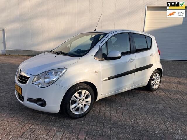 Wit Gebruikt 2012 Opel Agila Edition Hatchback | € 4.950 (Eerlijke prijs) - Afbeelding 1/4