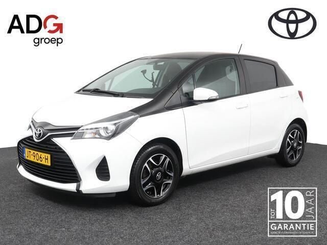 Wit Gebruikt 2016 Toyota Yaris Hatchback | € 11.950 (Duur) - Afbeelding 1/4