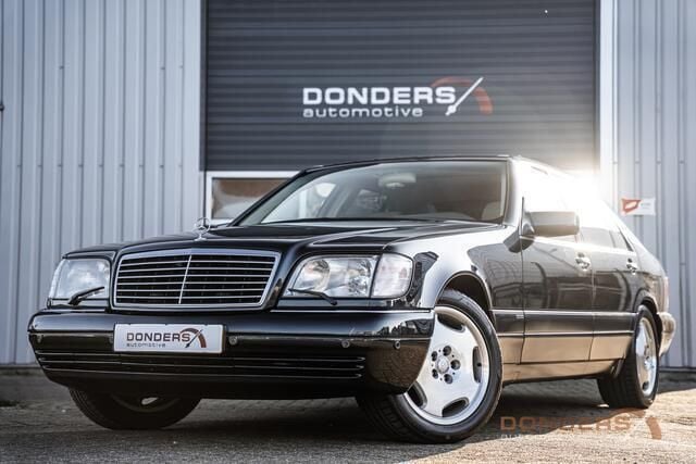 Zwart, metallic lak Gebruikt 1996 Mercedes S500 Sedan | € 52.249 - Afbeelding 1/4