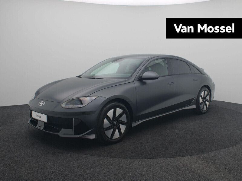 Grijs Nieuw 2024 Hyundai Ioniq 6 Sedan | € 44.940 (Super prijs) - Afbeelding 1/4