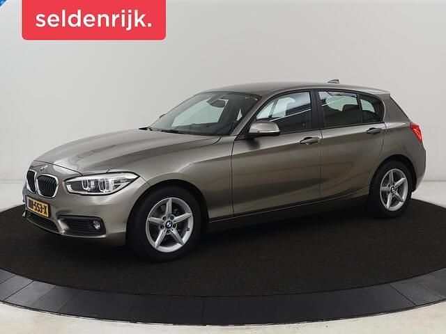 Occasion BMW 118 Executive 136 PK (100 kW) 2017 Grijs Hatchback