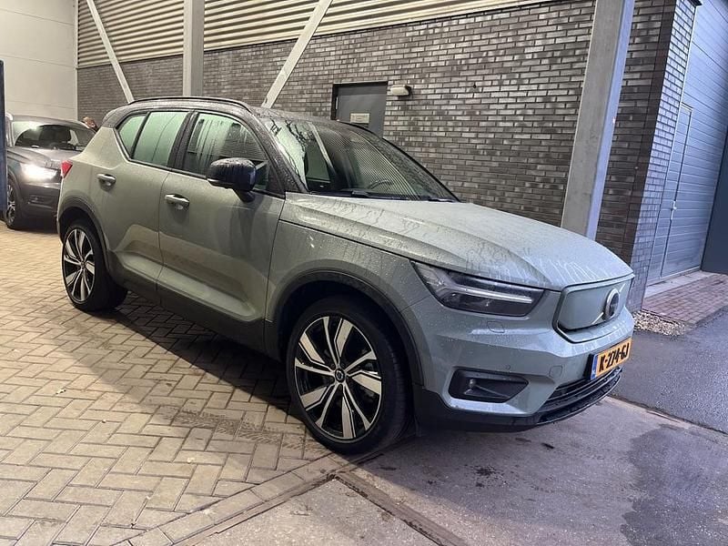 Groen Gebruikt 2020 Volvo XC40 R-Design SUV | € 31.800 (Eerlijke prijs) - Afbeelding 1/1