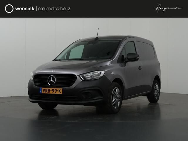 Grijs Gebruikt 2022 Mercedes Citan 108 Van | € 15.450 (Eerlijke prijs) - Afbeelding 1/4
