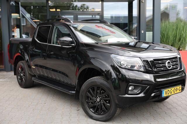 Zwart Gebruikt 2019 Nissan Navara N-Guard Pickup | € 34.995 - Afbeelding 1/4