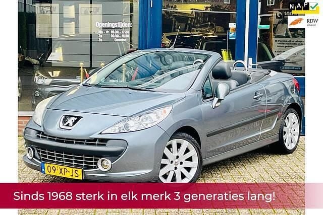 Grijs Gebruikt 2007 Peugeot 207 CC Cabriolet | € 2.990 (Eerlijke prijs) - Afbeelding 1/4