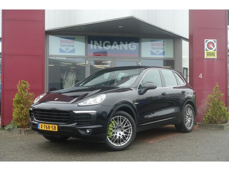 Zwart Gebruikt 2015 Porsche Cayenne SUV | € 25.950 (Eerlijke prijs) - Afbeelding 1/4