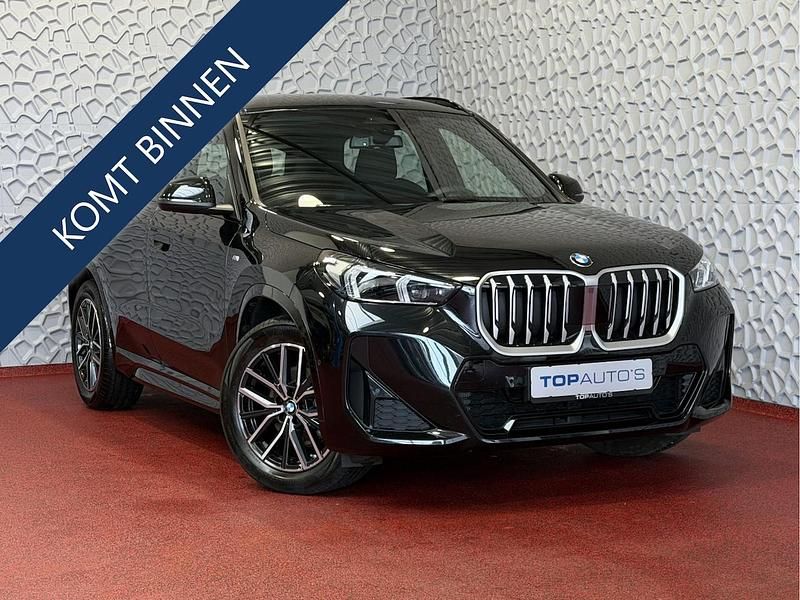 Zwart Occasion 2025 BMW X1 Shadowline SUV | € 46.440 (Goede deal) - Afbeelding 1/1