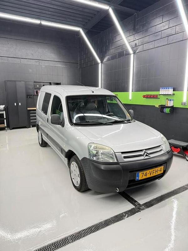 Gebruikt 2007 Citroën Berlingo MPV | € 2.000 (Eerlijke prijs) - Afbeelding 1/4
