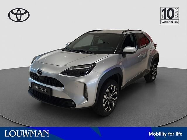 Zilver Nieuw 2025 Toyota Yaris Cross SUV | € 35.200 (Duur) - Afbeelding 1/3