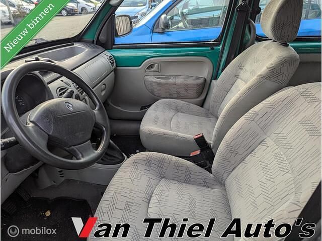Groen Gebruikt 2006 Renault Kangoo Expression Stationwagen | € 2.425 (Eerlijke prijs) - Afbeelding 1/3