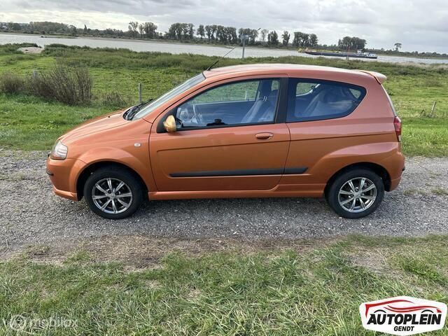 Oranje Gebruikt 2008 Chevrolet Kalos Hatchback | € 1.999 (Iets duurder) - Afbeelding 1/4