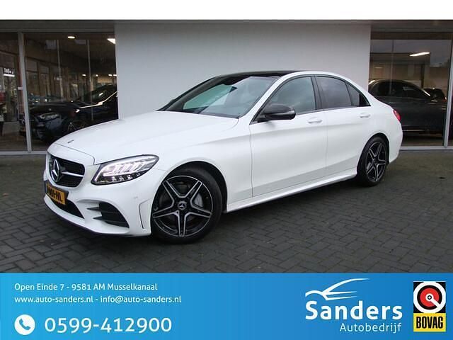 Wit Gebruikt 2020 Mercedes C180 Business Sedan | € 29.990 (Eerlijke prijs) - Afbeelding 1/4