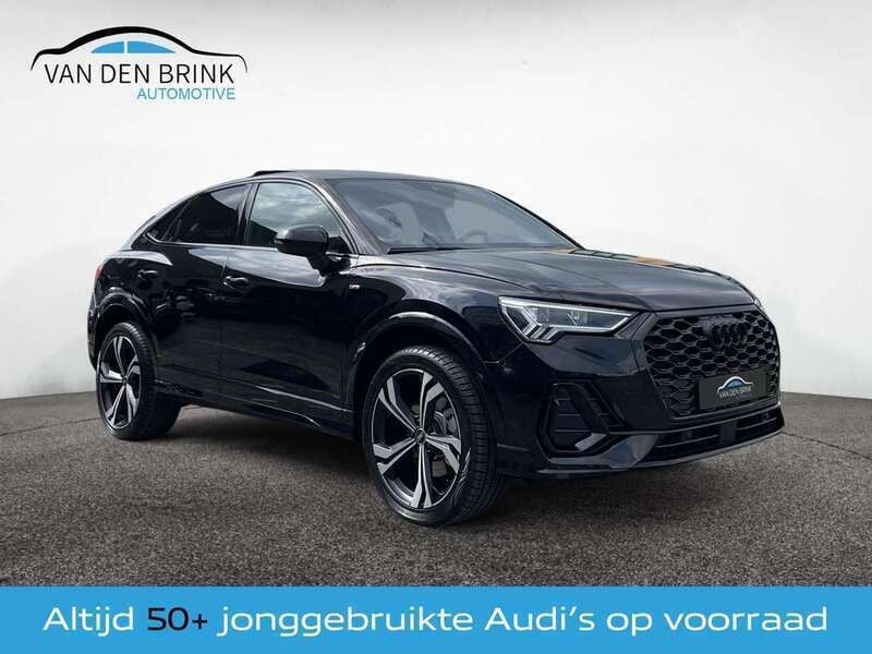 Zwart, metallic lak Gebruikt 2022 Audi Q3 Sportback S-Line SUV | € 49.900 (Iets duurder) - Afbeelding 1/4