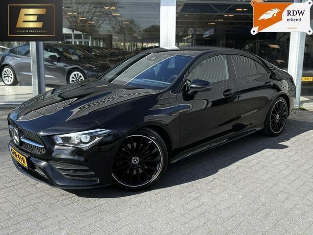 Zwart Gebruikt 2019 Mercedes CLA220 Premium Plus Sedan | € 29.950 (Eerlijke prijs) - Afbeelding 1/4