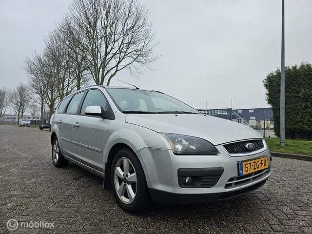 Occasion Ford Focus 125 PK (91 kW) 2008 Grijs Stationwagen
