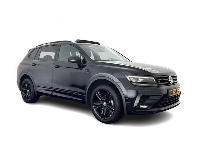 Zwart (metallic) Occasion 2020 VW Tiguan Allspace Highline SUV | € 23.945 (Eerlijke prijs) - Afbeelding 1/4