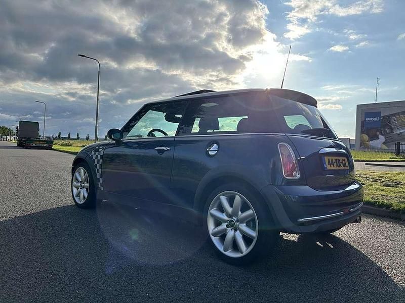 Blauw Gebruikt 2006 Mini Cooper Hatchback | € 3.150 (Super prijs) - Afbeelding 1/4