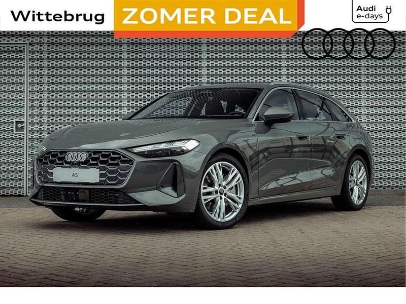 Grijs Nieuw 2025 Audi A5 Advanced Coupé | € 64.574 (Iets duurder) - Afbeelding 1/4
