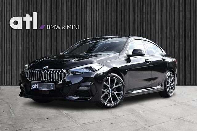 Zwart, metallic lak Gebruikt 2023 BMW 218 M Sport Coupé | € 32.950 (Eerlijke prijs) - Afbeelding 1/4