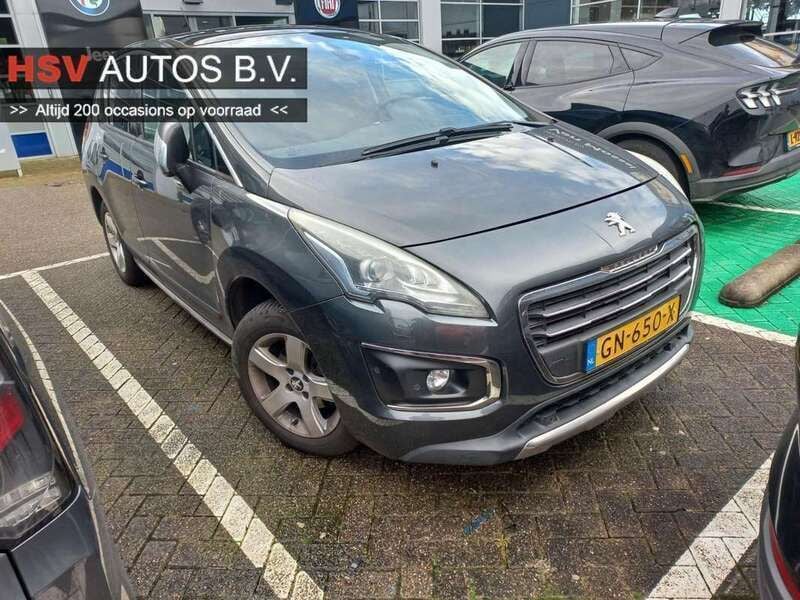 Grijs Gebruikt 2015 Peugeot 3008 Allure MPV | € 10.999 (Eerlijke prijs) - Afbeelding 1/4