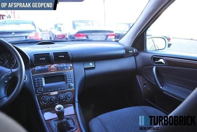 Occasion Mercedes C180 Elegance 143 PK (105 kW) 2006 Grijs (metallic) Sedan