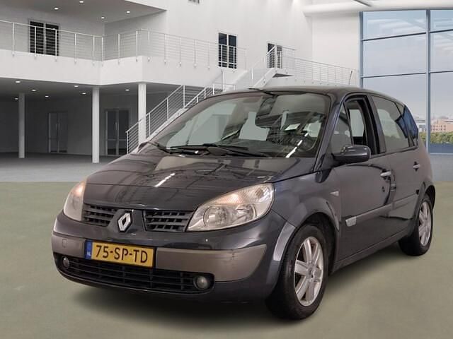 Grijs Gebruikt 2006 Renault Scénic II Luxe MPV | € 1.650 (Eerlijke prijs) - Afbeelding 1/4