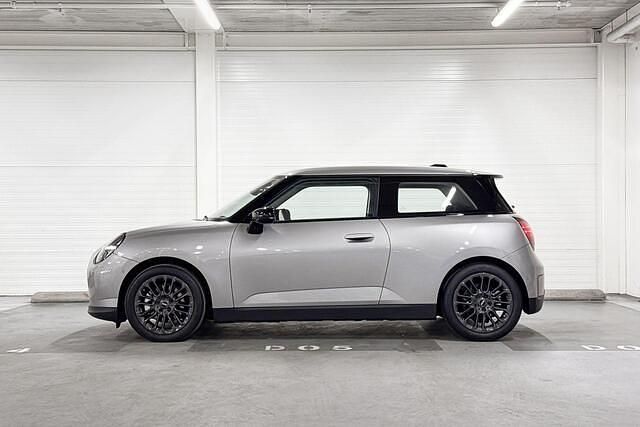 Nieuw Mini Cooper SE Essential 160 kW (218 PK) 2025 Melting silver iii Hatchback