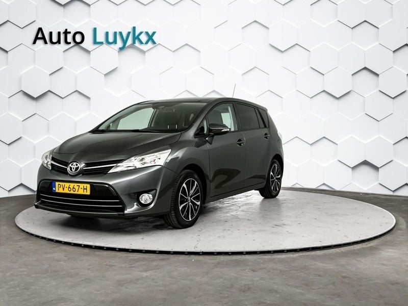 Grijs Gebruikt 2017 Toyota Verso Skyview Edition MPV | € 14.940 (Eerlijke prijs) - Afbeelding 1/4