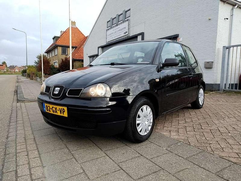 Zwart Gebruikt 2001 Seat Arosa Stella Hatchback | € 1.099 (Eerlijke prijs) - Afbeelding 1/4
