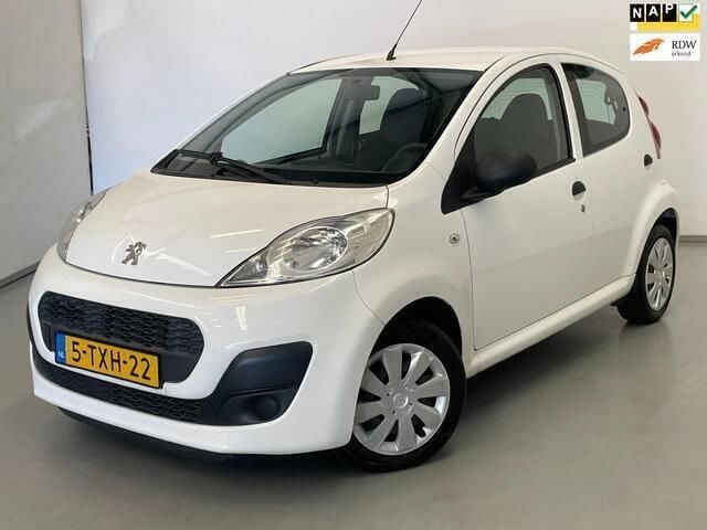 Wit Gebruikt 2014 Peugeot 107 Access Hatchback | € 2.599 (Eerlijke prijs) - Afbeelding 1/4