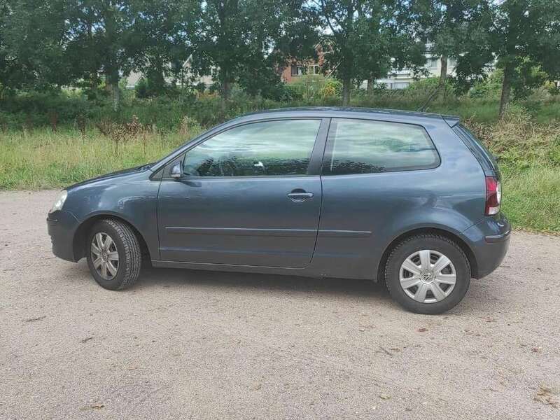 Grijs Gebruikt 2007 VW Polo Hatchback | € 1.250 (Goede deal) - Afbeelding 1/4