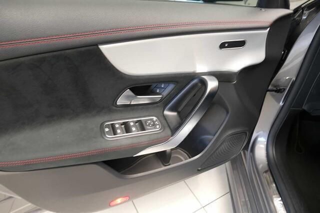 Occasion Mercedes CLA200 2022 Grijs Stationwagen