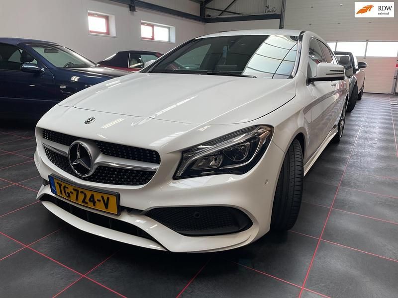 Wit Occasion 2018 Mercedes CLA180 Business Sedan | € 20.650 (Eerlijke prijs) - Afbeelding 1/4