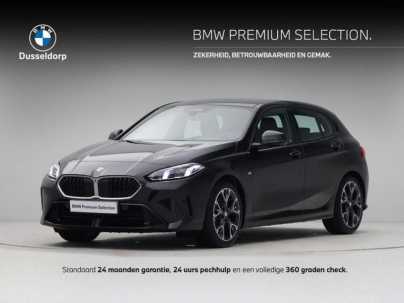 Zwart Occasion 2024 BMW 120 M Sport Hatchback | € 32.750 (Goede deal) - Afbeelding 1/4